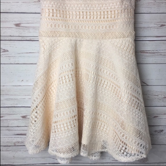 NWT The Vanity Room Halter Geo Lace Dress - Picture 5 of 6